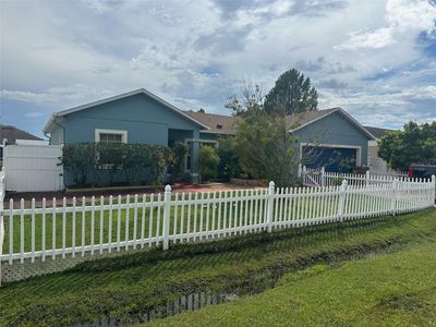 214 Great Yarmouth Court, House other with 3 bedrooms, 2 bathrooms and null parking in Kissimmee FL | Image 2