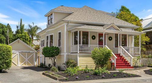 1121 F St, Petaluma, CA, 94952-4115 | Card Image