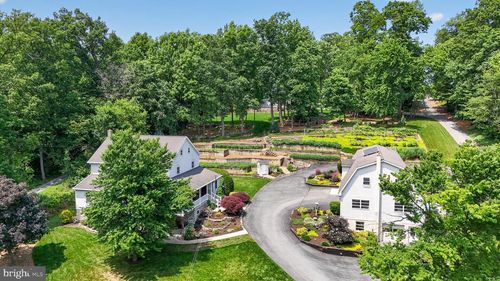 257 Hill Rd, NEW HOLLAND, PA, 17557-9520 | Card Image