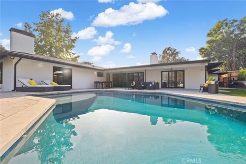 1848 N Altadena Dr, Pasadena, CA, 91107-1047 | Card Image