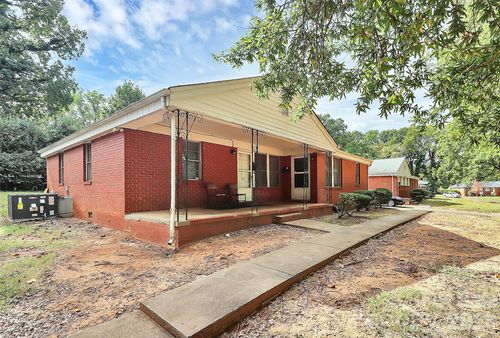 3227 Minnesota Rd, Charlotte, NC, 28208-3838 | Card Image