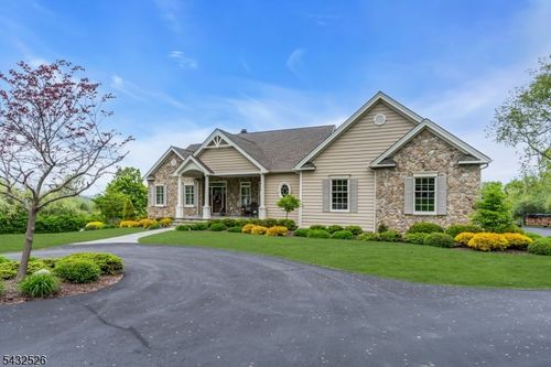 45 Asbury Rd, Hackettstown, NJ, 07840-4925 | Card Image