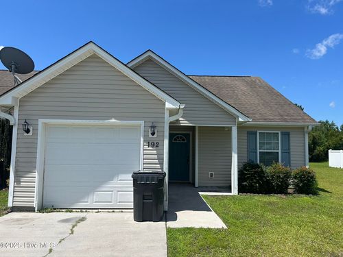 192 Pine Hollow Rd, Holly Ridge, NC, 28445-8825 | Card Image