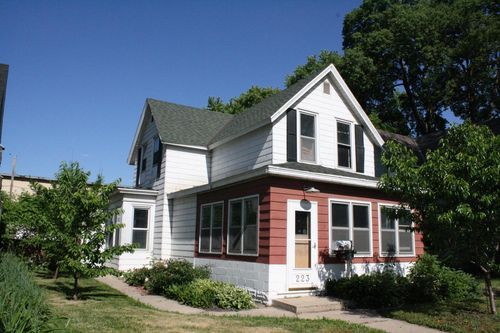 223 Copeland Avenue, La Crosse, WI, 54603 | Card Image