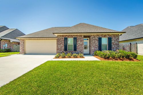 204 Sugar Ridge Dr, Houma, LA, 70360-7273 | Card Image