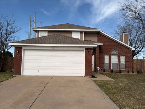 1104 Union Drive Drive, Saginaw, TX, 76131 | Card Image
