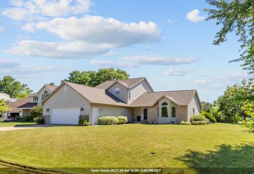 3040 Park Lawn Court, GRAND CHUTE, WI, 54911 | Card Image
