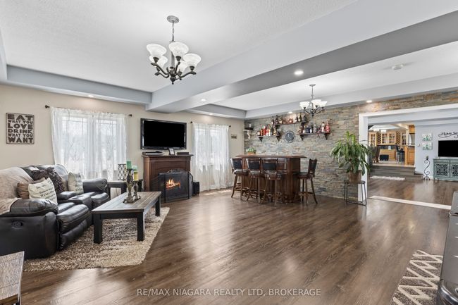724 Line 3 Rd, House other with 4 bedrooms, 3 bathrooms and 20 parking in Niagara on the Lake ON | Image 22
