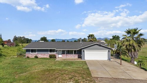 3576 View Acres Dr, Cottonwood, CA, 96022-9228 | Card Image