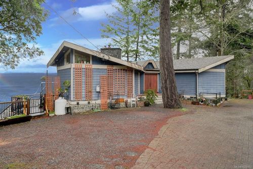 4553 Cordova Bay Rd, Saanich, BC, V8X3V6 | Card Image