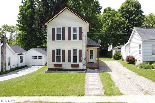 8210 Maple Ave, Garrettsville, OH, 44231-1222 | Card Image