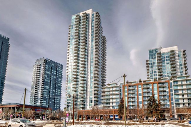 3104 - 510 6 Avenue Se, Home with 3 bedrooms, 3 bathrooms and 2 parking in Calgary AB | Image 2