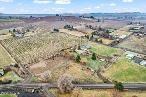 2240 Speyers Rd, Selah, WA, 98942-9329 | Card Image