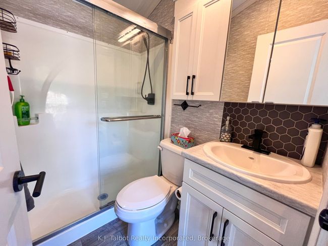100 N Harbour Rd W, Home with 2 bedrooms, 1 bathrooms and 1 parking in Goderich ON | Image 26