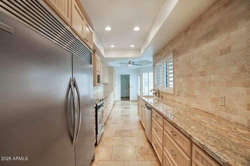 49-77 E Missouri Avenue, Phoenix, AZ, 85012 | Card Image