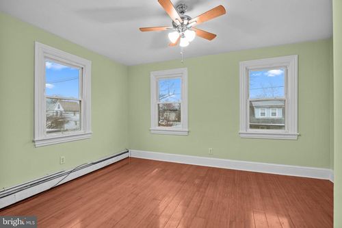 2f-505 Delaware Ave, Palmyra, NJ, 08065-1455 | Card Image