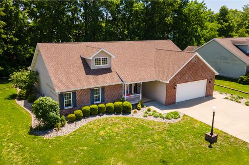200 Breeze Dr, Carterville, IL, 62918-2358 | Card Image