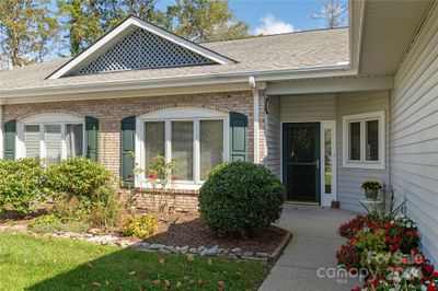 3 Country Meadows Lane, Condo with 2 bedrooms, 2 bathrooms and null parking in Hendersonville NC | Image 2