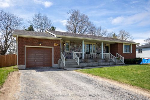 37 Alice St, Bruce, ON, N0H1A0 | Card Image