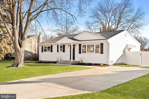 44 Hempstead Rd, Hamilton, NJ, 08610-2037 | Card Image