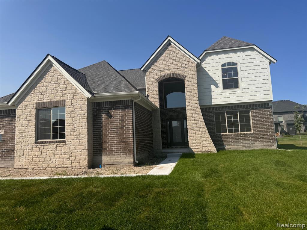 Deadwood Ln, Utica, MI 48316