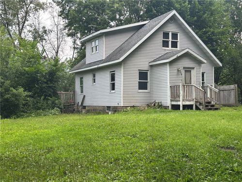 1808 Summit St, Eau Claire, WI, 54703-3414 | Card Image