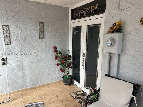 4211 W 10th Ln, Hialeah, FL, 33012-4178 | Card Image
