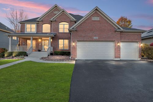 4N550 School Rd, St. Charles, IL, 60175-6509 | Card Image