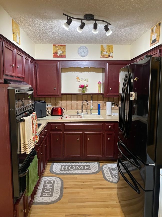 303B - 10501 S Highland Ave, Condo with 2 bedrooms, 1 bathrooms and 2 parking in Worth IL | Image 7