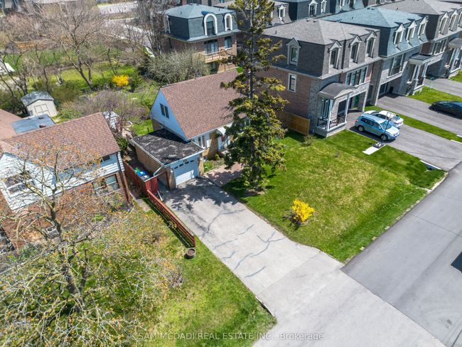 2127 Primate Rd, House other with 2 bedrooms, 2 bathrooms and 4 parking in Mississauga ON | Image 36