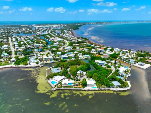 23 Treasure Rd, Marathon, FL, 33050-2504 | Card Image