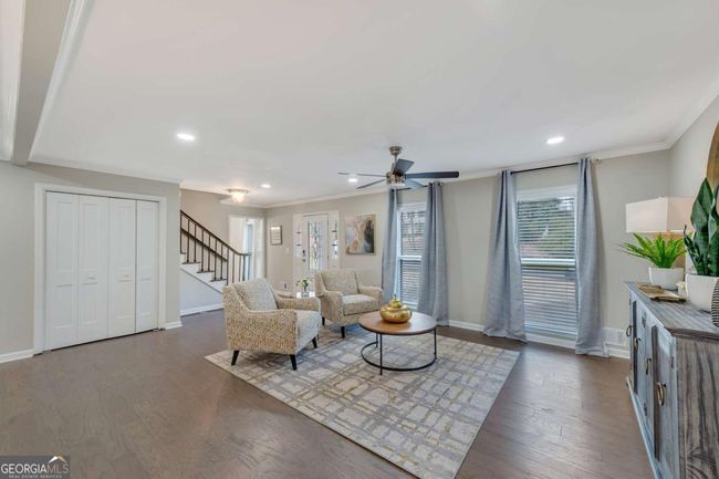 6805 Wright Rd, House other with 4 bedrooms, 4 bathrooms and 6 parking in Sandy Springs GA | Image 6