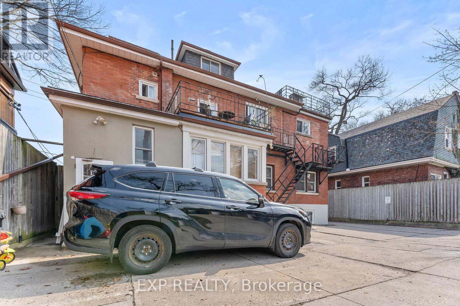 Residential Income in Toronto (Junction Area) 5