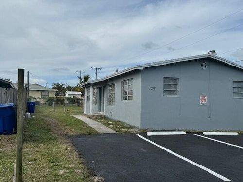 1-1015 Avenue I, Riviera Beach, FL, 33404-7304 | Card Image