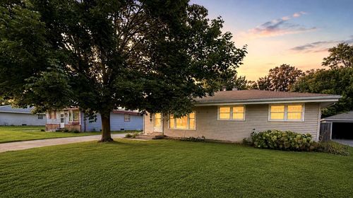 2622 6 Mile Road, Caledonia, WI, 53402 | Card Image