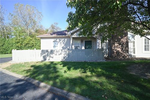 51 E Woodland Ave, Niles, OH, 44446-1940 | Card Image