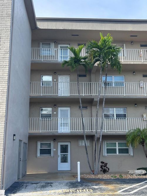 4020-2300 Ne 1 St Lane Lane, Boynton Beach, FL, 33435 | Card Image