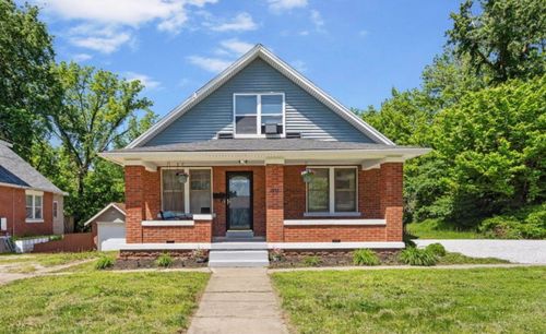 1017 Santa Fe Trl, Boonville, MO, 65233-2046 | Card Image