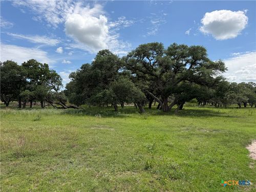 55 Rice Rd, Yoakum, TX, 77995-5364 | Card Image