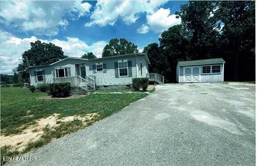 131 Moosetrail Ln, Powell, TN, 37849-7354 | Card Image