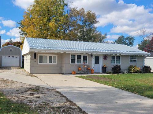 1705 Mason Street, New Holstein, WI, 53061 | Card Image