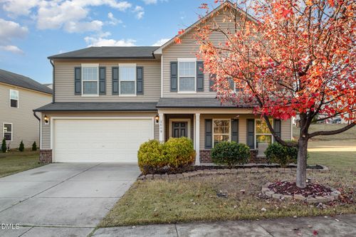 2609 Averon Dr, Fuquay-Varina, NC, 27526-5715 | Card Image