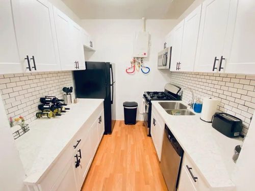 01-1414 Austin St, Houston, TX, 77002-7131 | Card Image