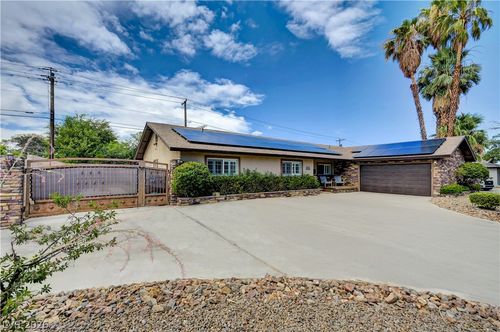2712 W Oakey Blvd, Las Vegas, NV, 89102-2089 | Card Image