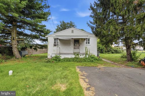 942 Rosa Ave, CROYDON, PA, 19021-7545 | Card Image