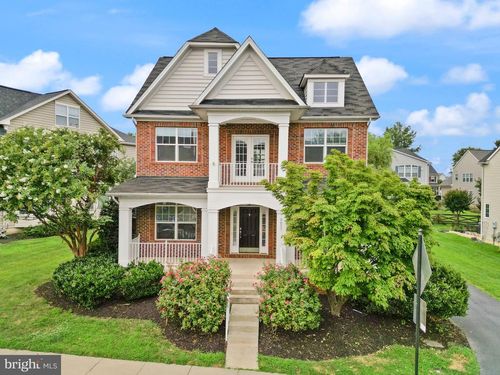 8857 Yellow Hammer Dr, GAINESVILLE, VA, 20155-5853 | Card Image