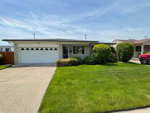 16666 Dort Street, Roseville, MI, 48066 | Card Image