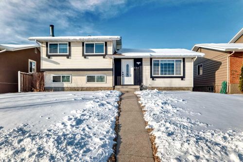 584 Whiteridge Way Ne, Calgary, AB, T1Y2Y5 | Card Image