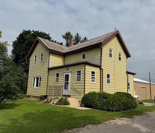 W2384 County Road Hh, New Holstein, WI, 53061-9540 | Card Image