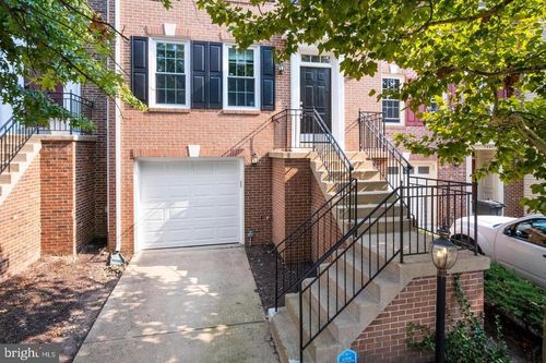 7439 Heatherfield Ln, ALEXANDRIA, VA, 22315-5290 | Card Image